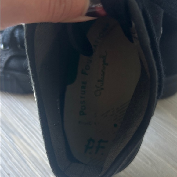 P.F. Flyers - Picture 11 of 11